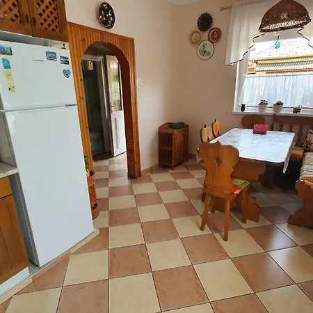 In 43115 Апартаменты Балатонлелле